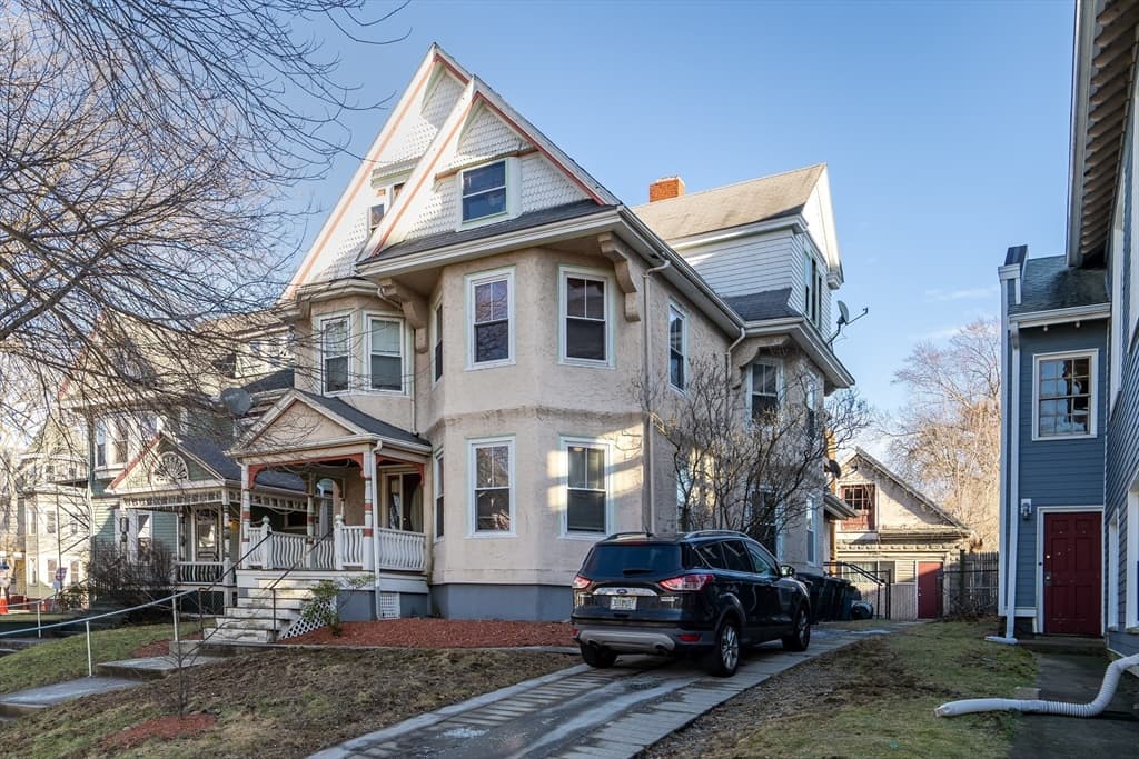 95 College Ave