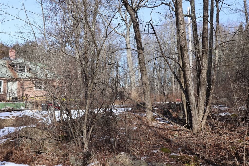 148 Flaherty Rd photo 2