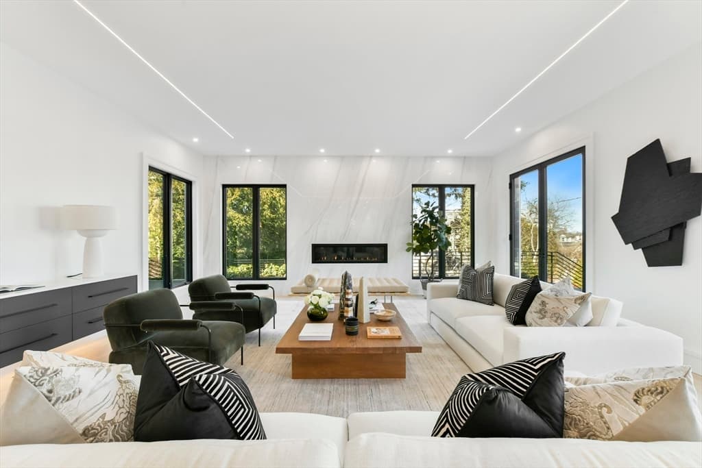 33 Cutler Lane photo 2