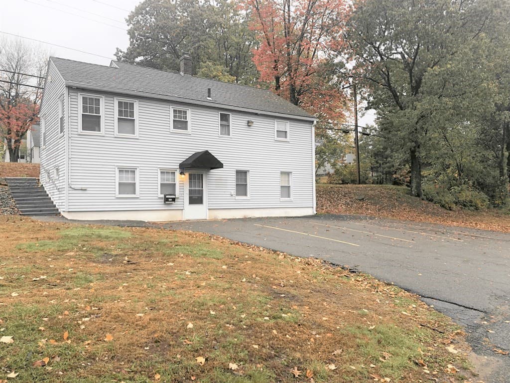 424 Central St photo 5