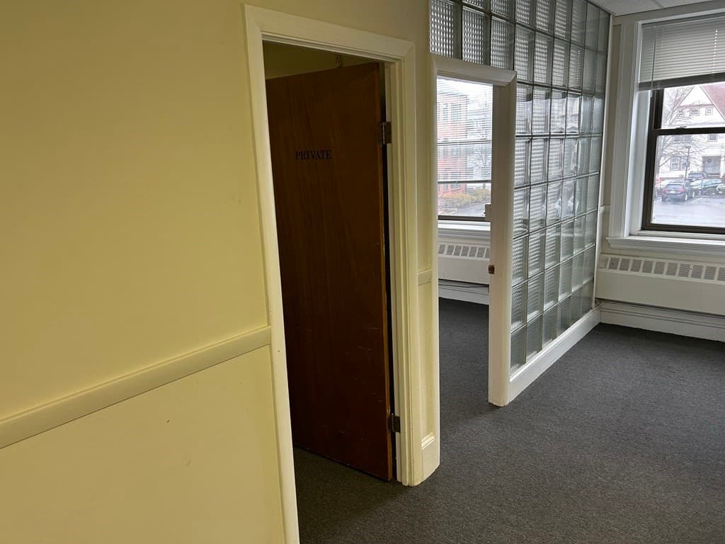 815 Washington St #3 photo 2