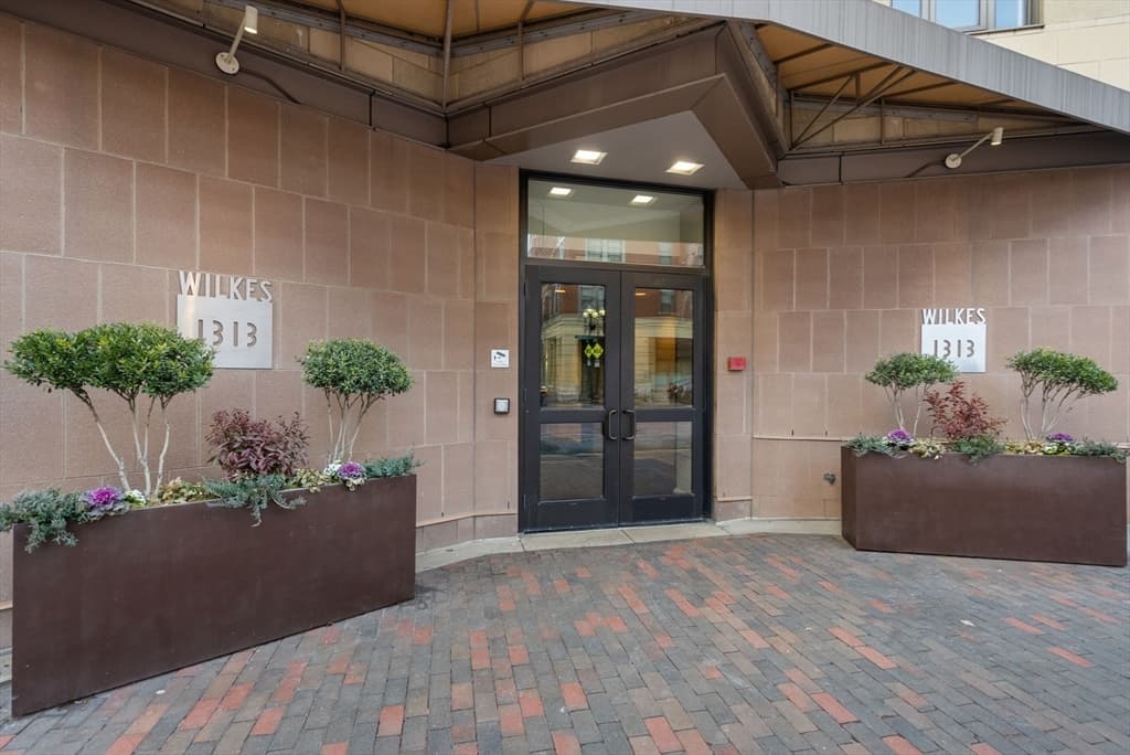 1313 Washington Street #217