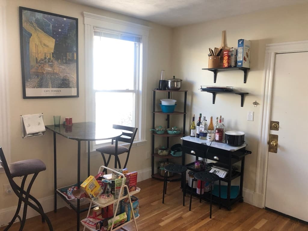 114-116 Thornton St #1 photo 3