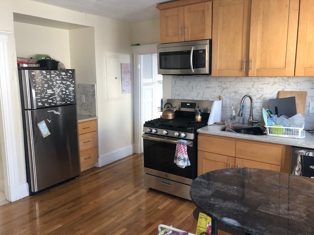 114-116 Thornton St #1