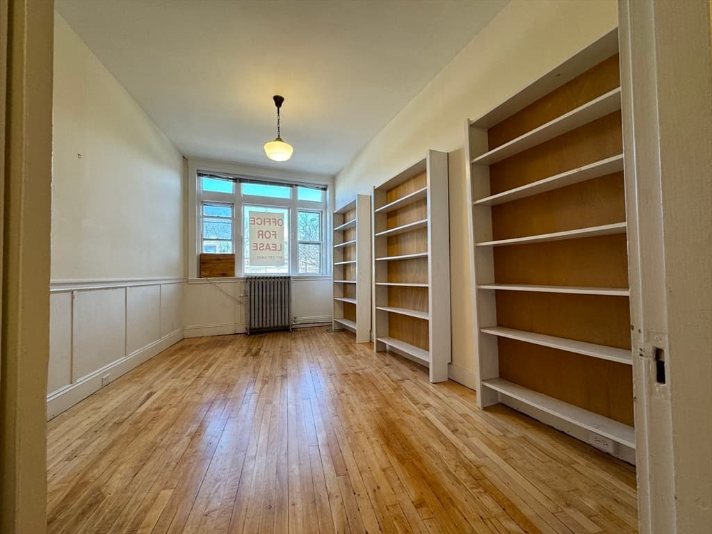 685 Centre Street #209 photo 3