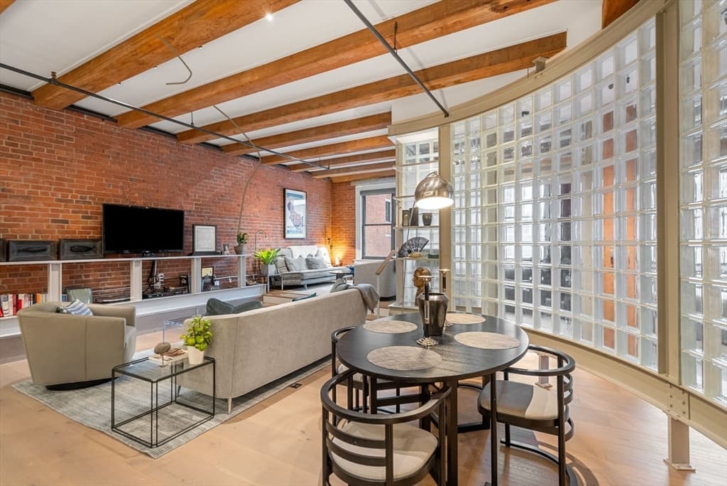 33 Sleeper St #404 photo 5