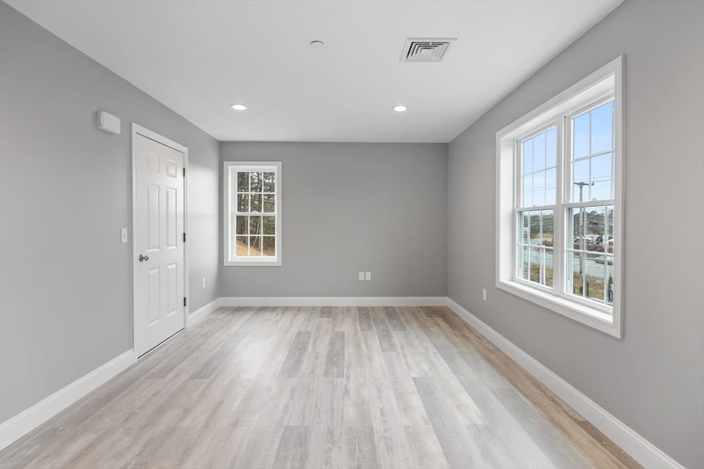 340 Scenic Hwy #204 photo 2