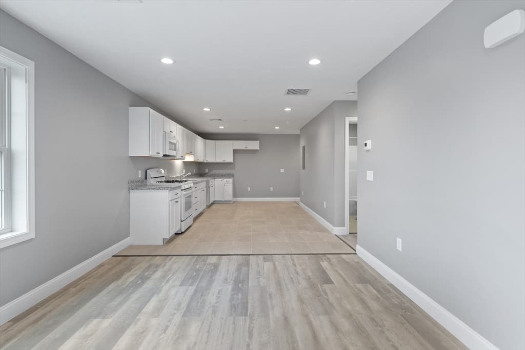 340 Scenic Hwy #204 photo 3