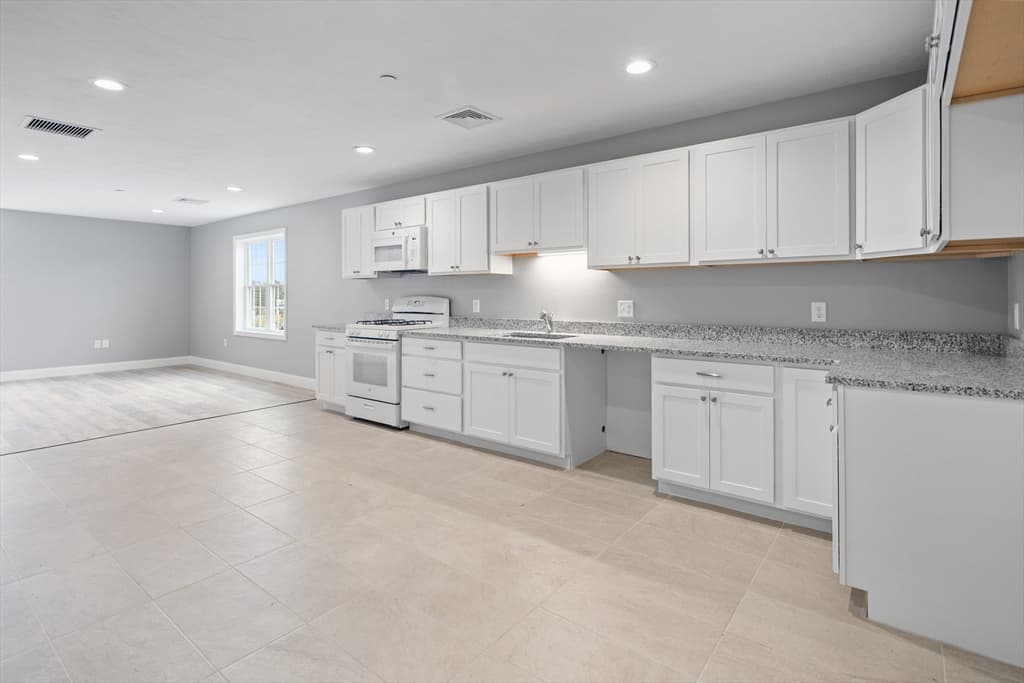 340 Scenic Hwy #204 photo 4