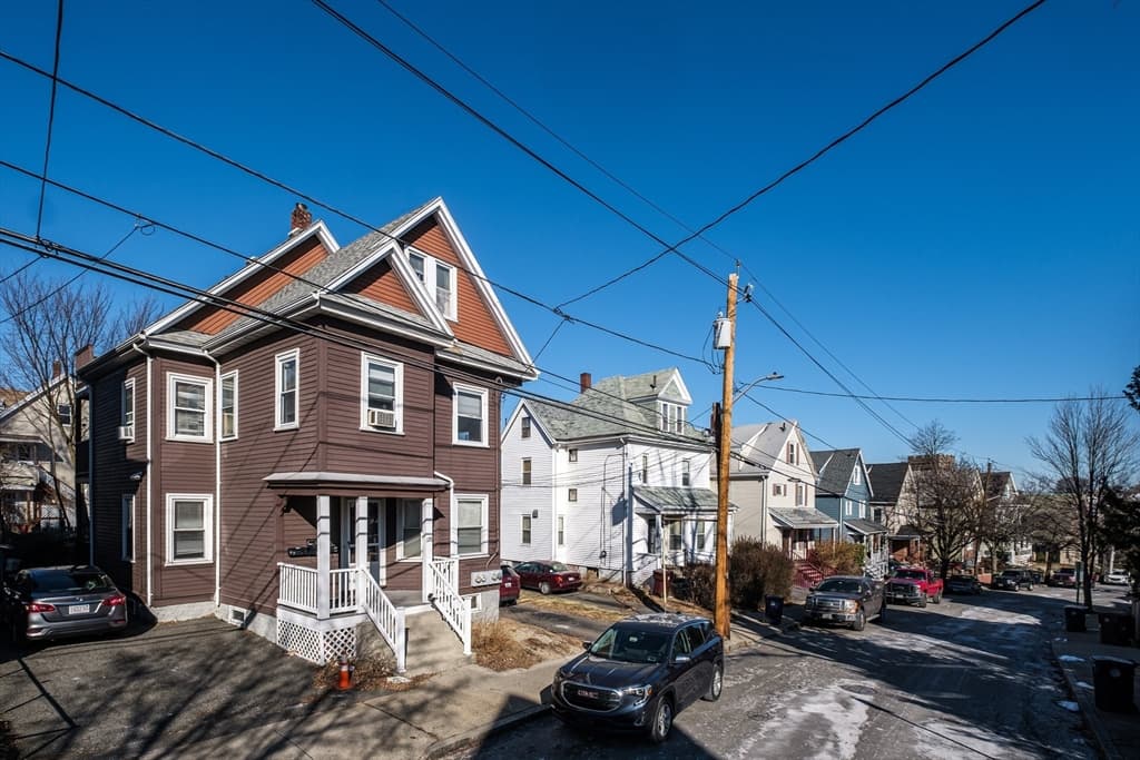 128 Walnut Street #3