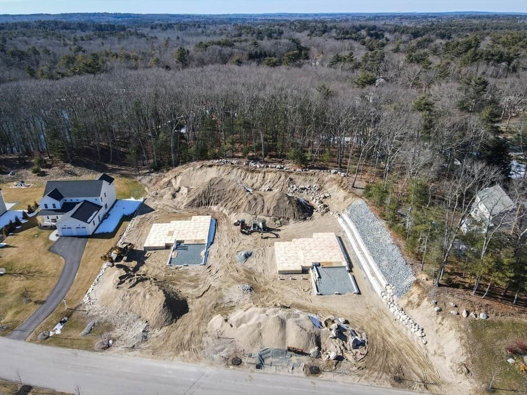 2 Norway Farms Dr photo 3