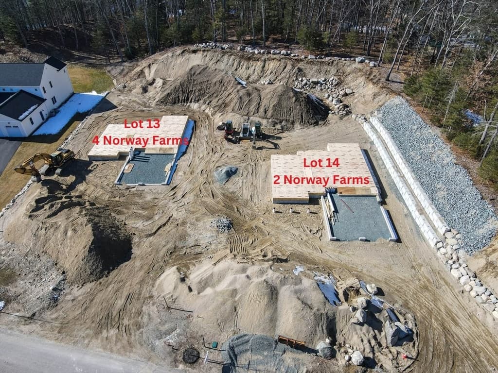 2 Norway Farms Dr