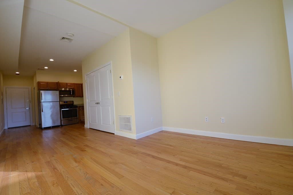 140 Union Street #406