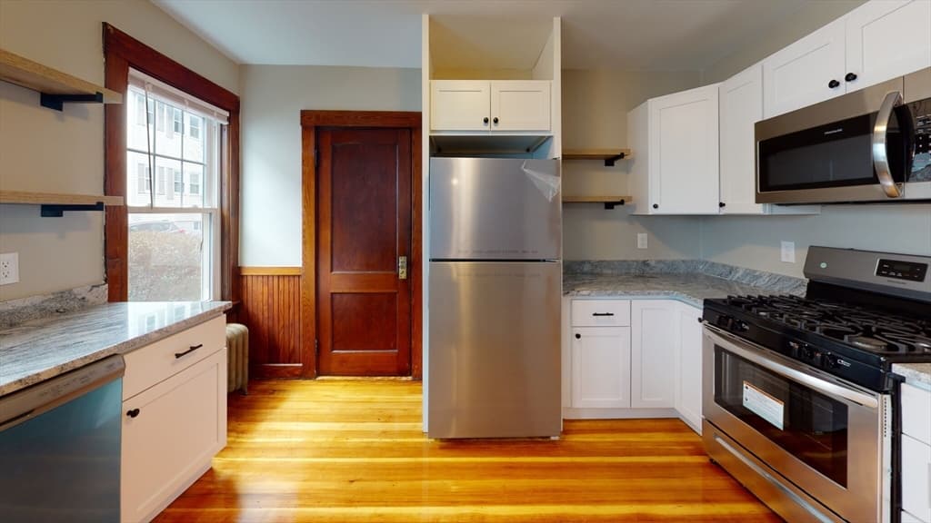65-67 Sterling St #67