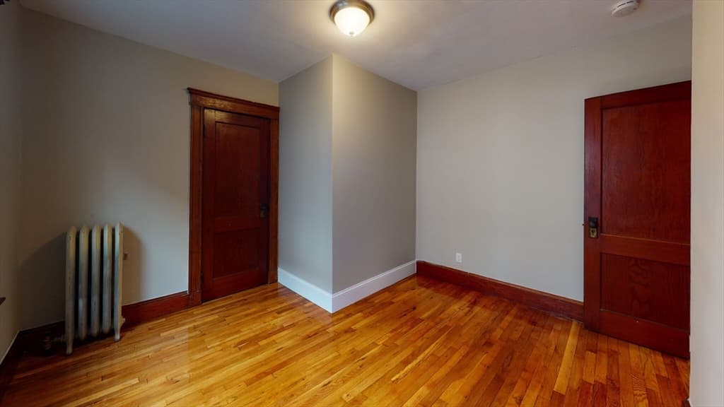 65-67 Sterling St #67 photo 5
