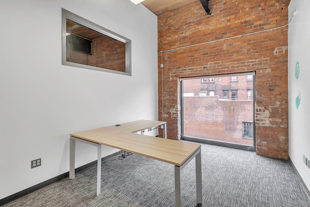 47 Pleasant Street photo 3