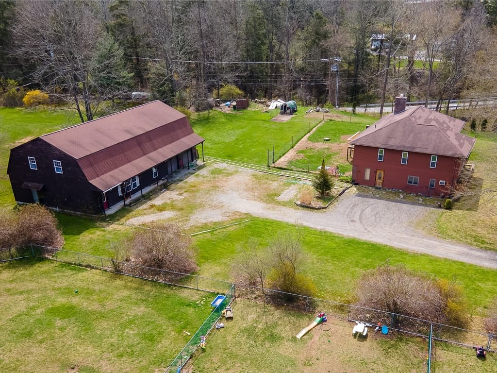 1115 Route 169 photo 2