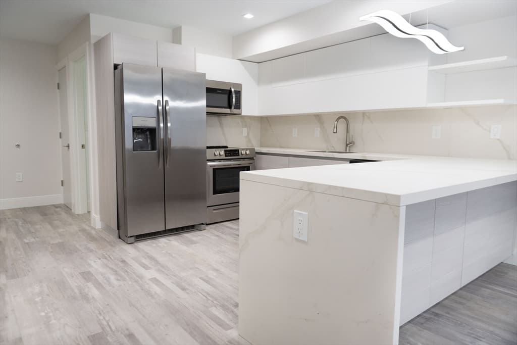 316 Shrewsbury St #6W photo 2