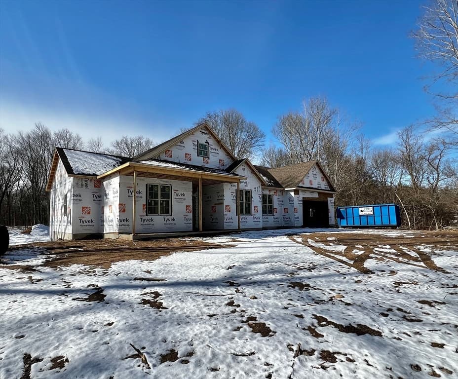 629 Miller Street photo 5