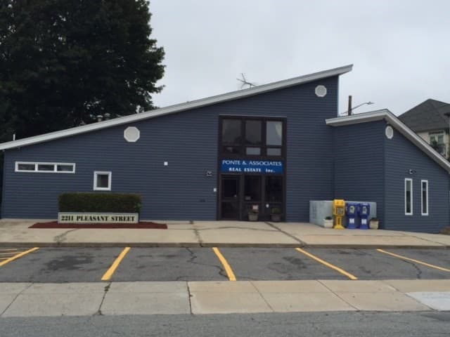 2211 Pleasant Street #1L
