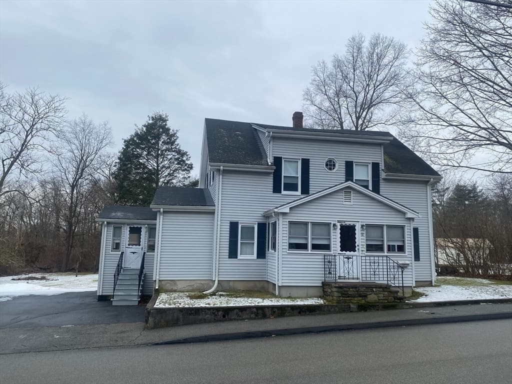 18 Eastern Ave photo 2