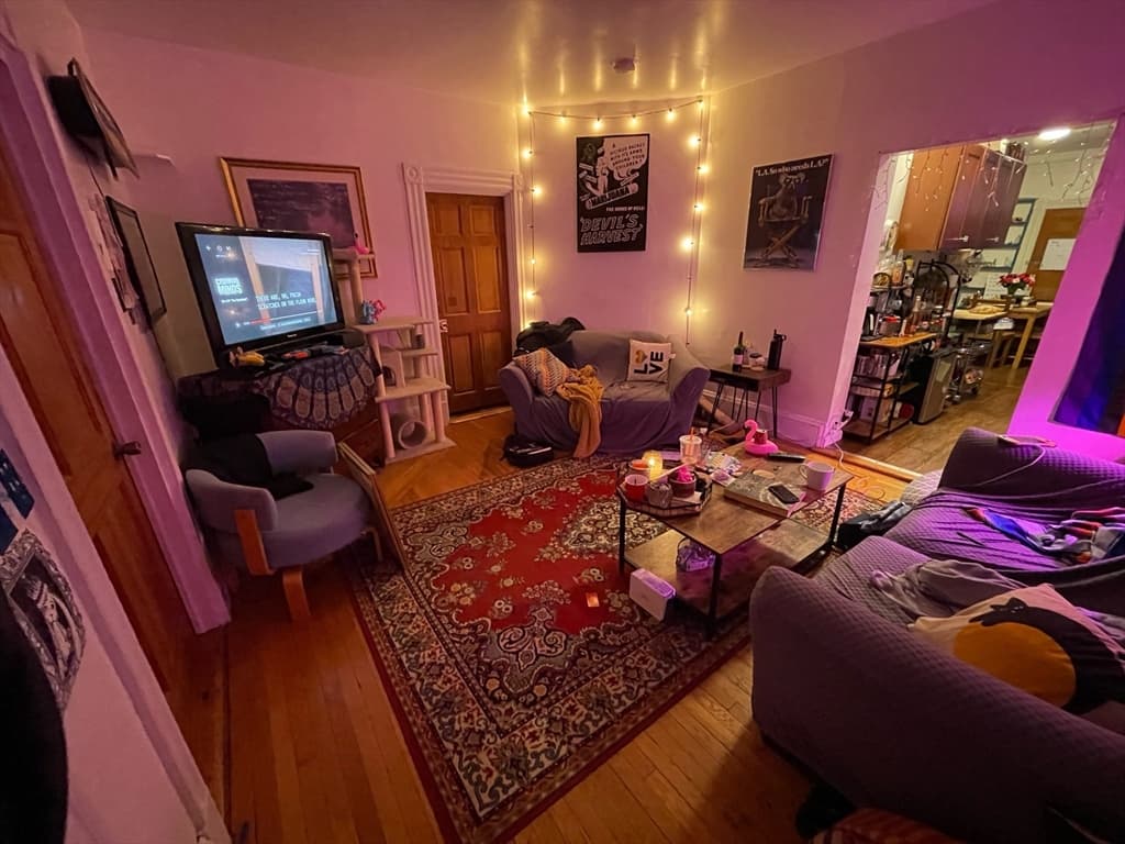 28 Greylock Rd #1