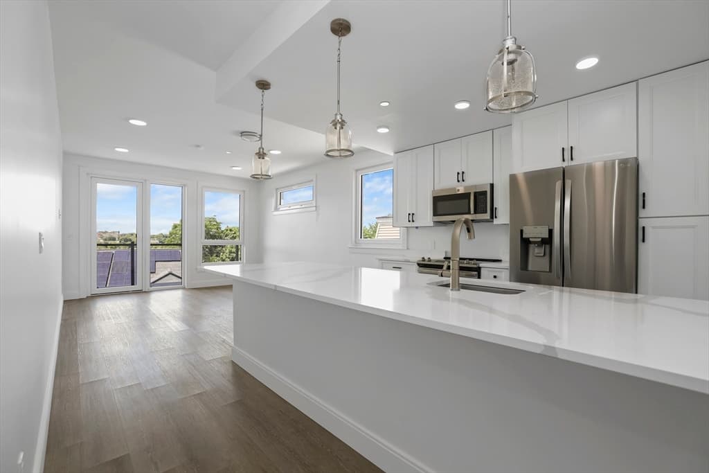 64 Alpine St #101 photo 4