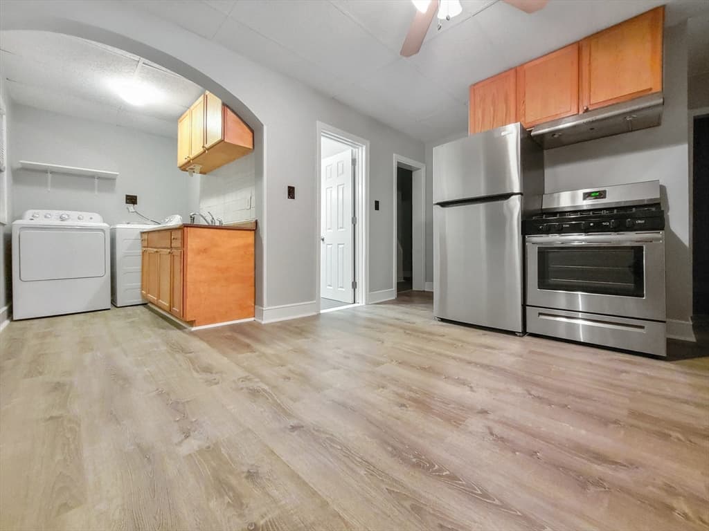 28 Gladstone Street #2