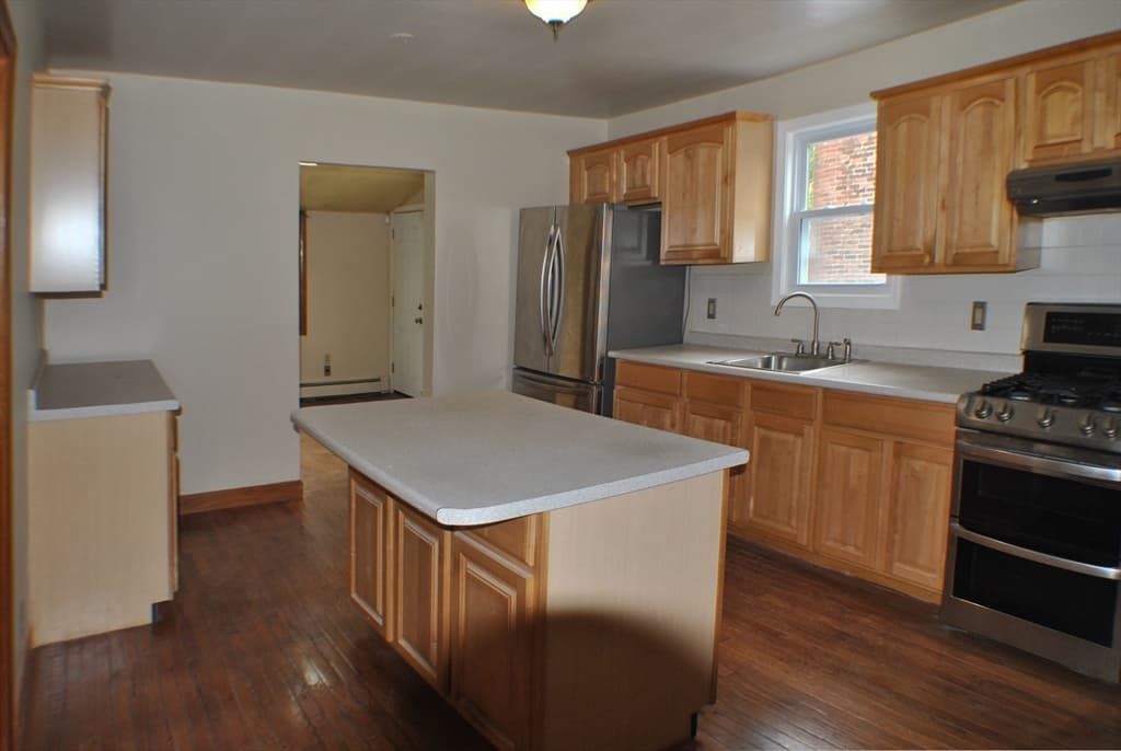 23 Kenney St #2 photo 2