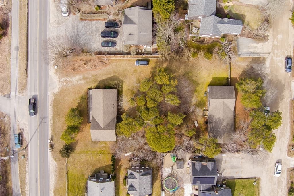 10 Pine Grove Ln photo 4