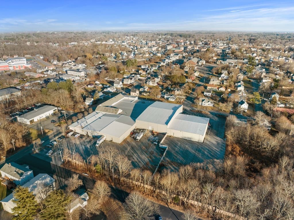 220 Canton Street photo 3