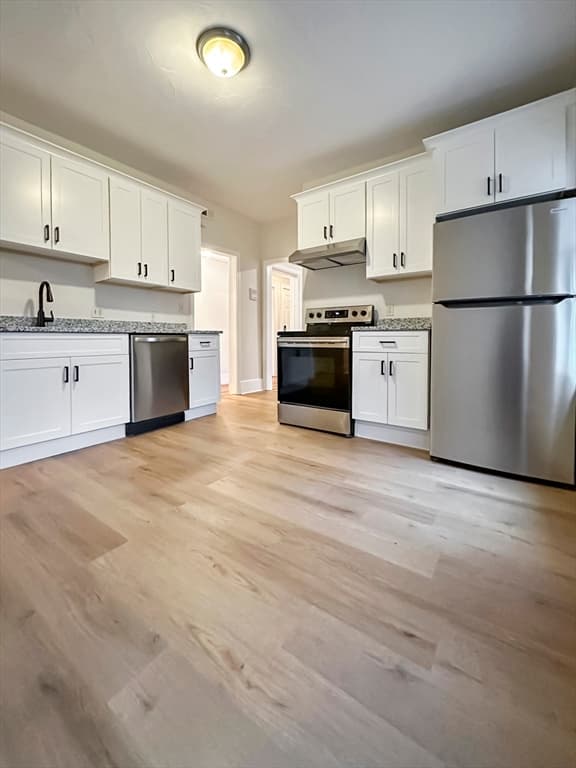 55 Hollander St #2