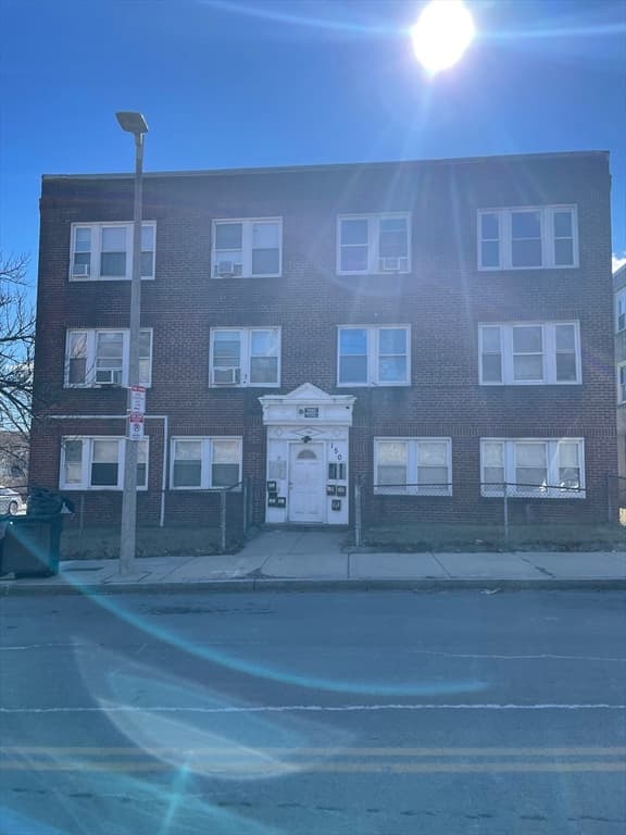 150 Walnut Ave