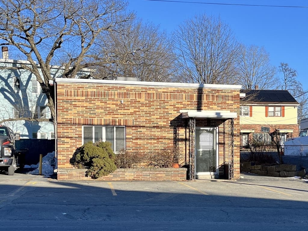 154 Central Street