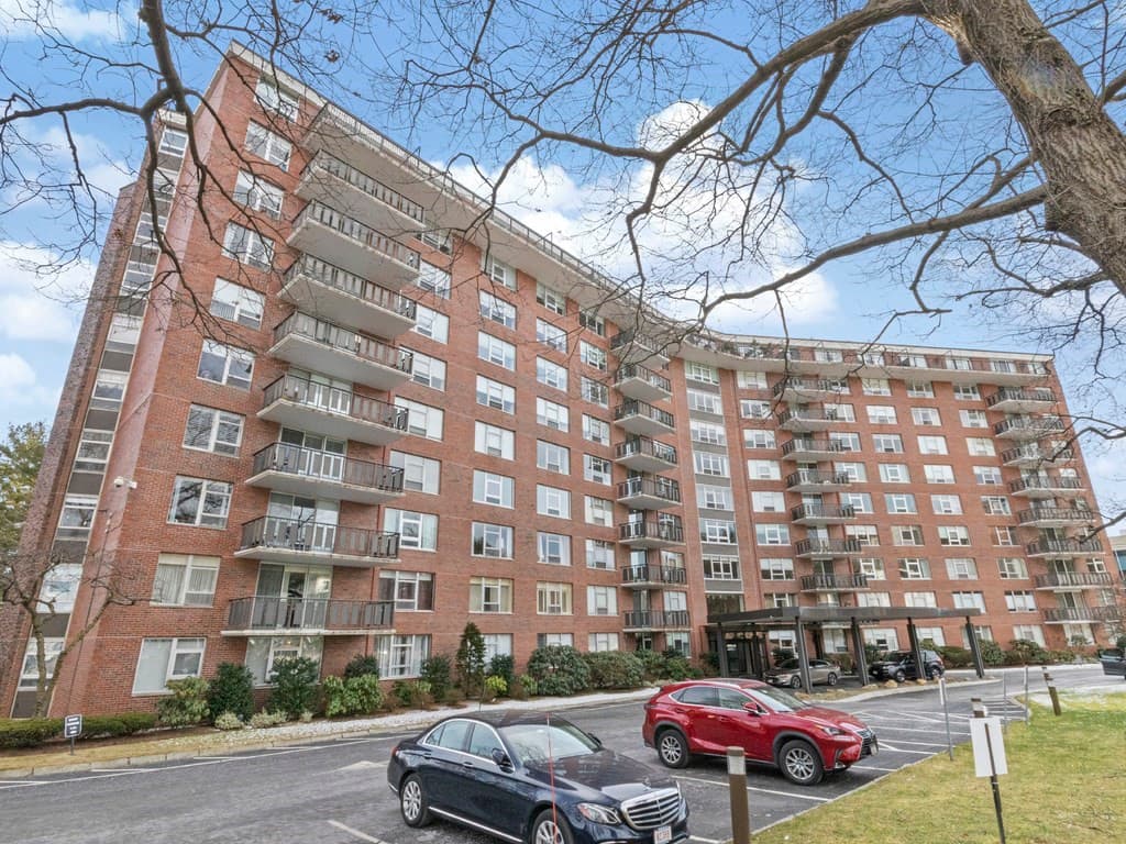 280 Boylston St #415