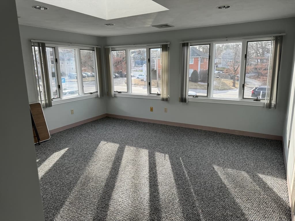 325 Main St #302