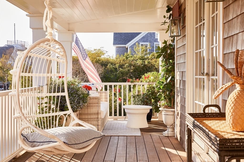 66 Hulbert Avenue photo 3