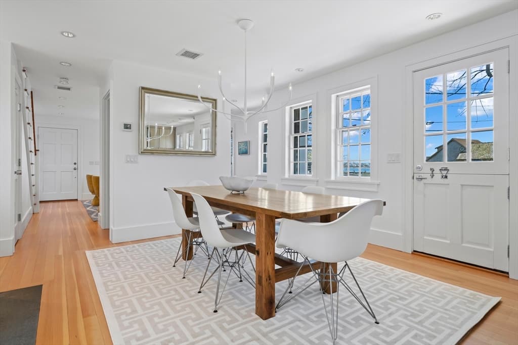 25 Washington Street photo 4