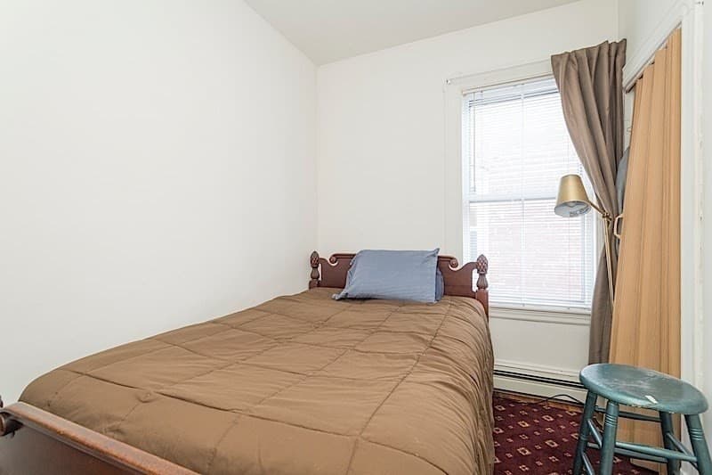 137 Columbia #3R photo 4