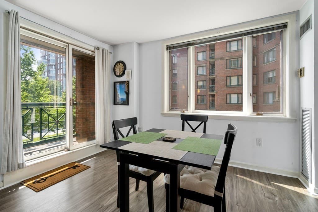 10 Rogers Street #0303 photo 5
