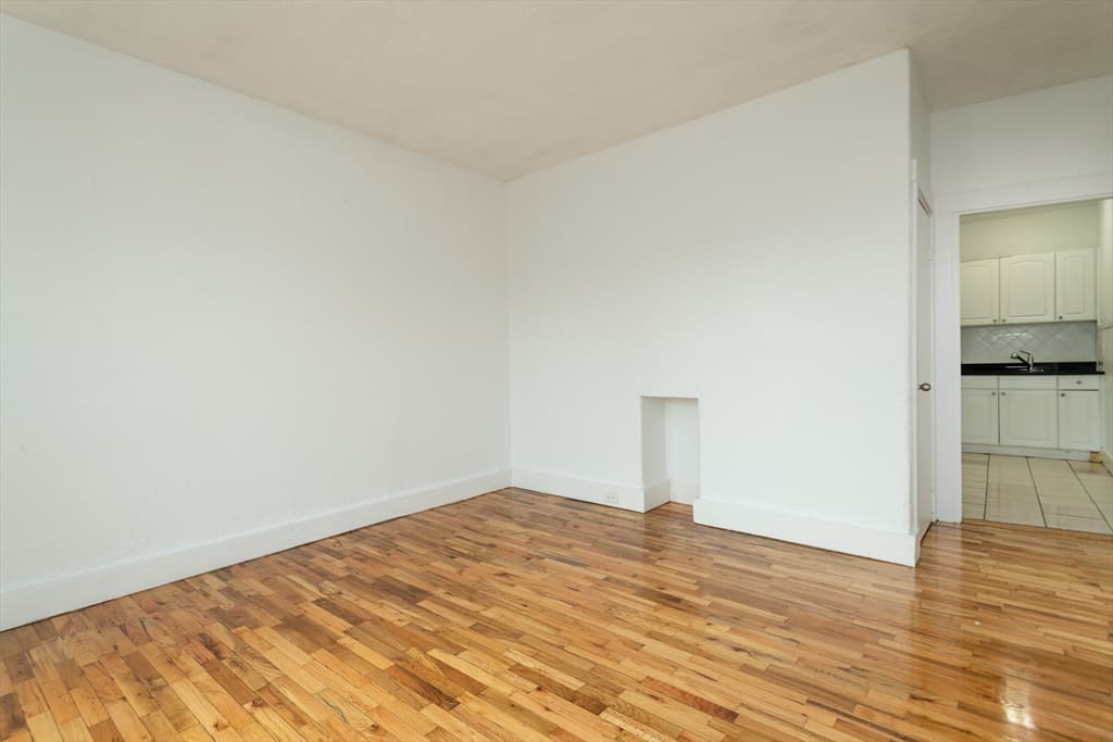 307 Hancock Street #1 photo 5