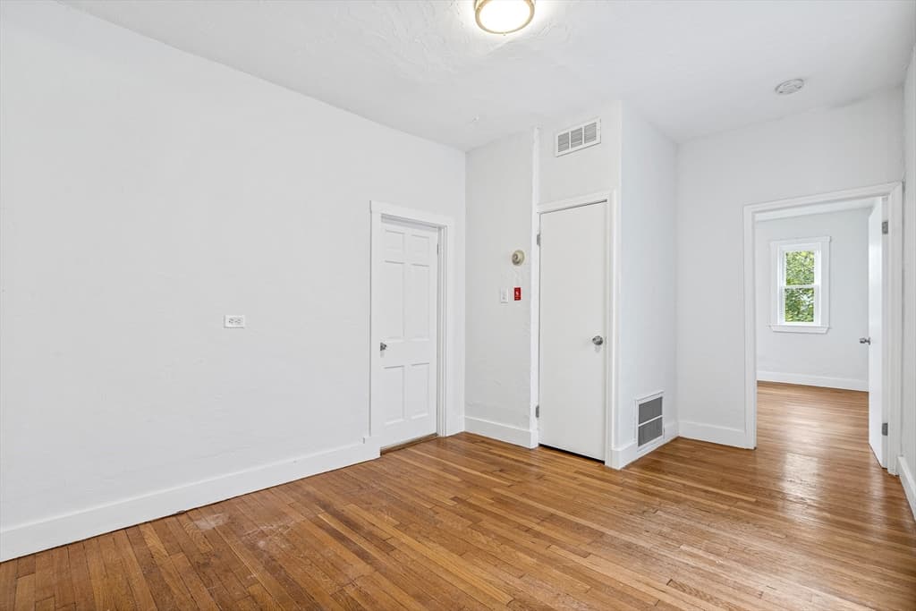 303 Hancock Street #2 photo 5