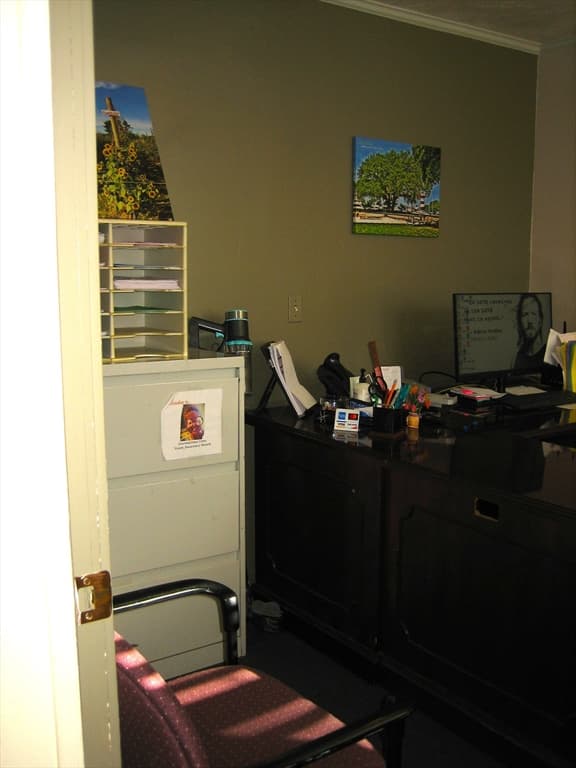 244 Walton St #1 photo 2