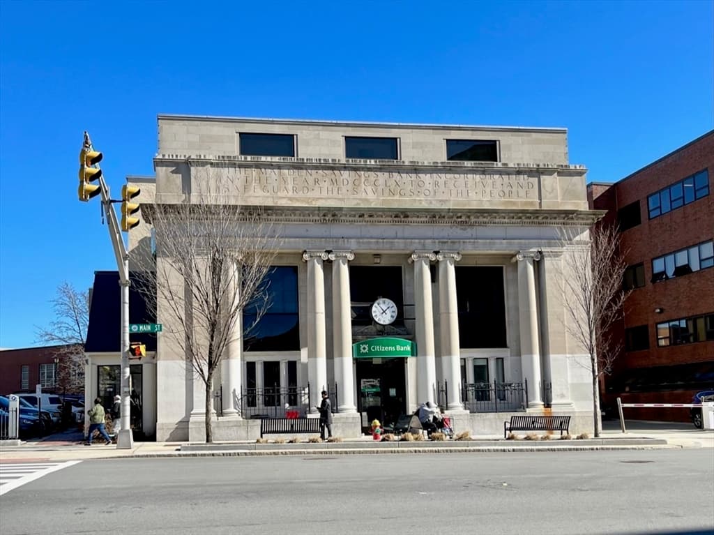 399 Main St
