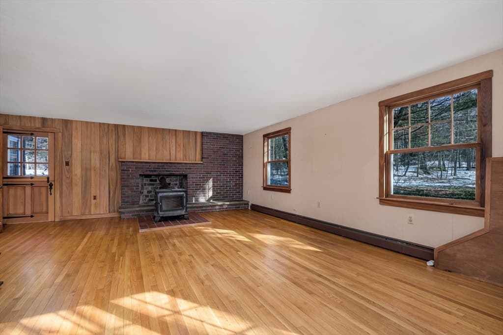 445 Glen Road photo 5