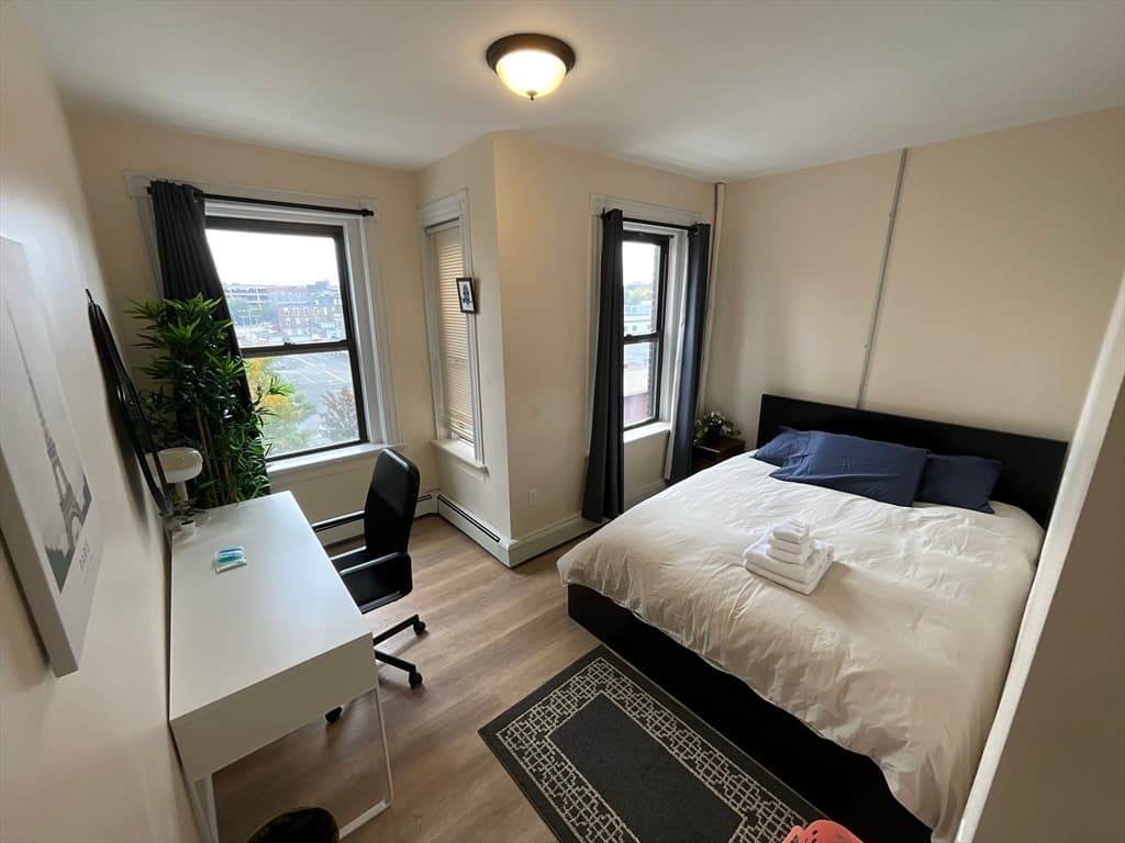 871 Harrison Ave #3