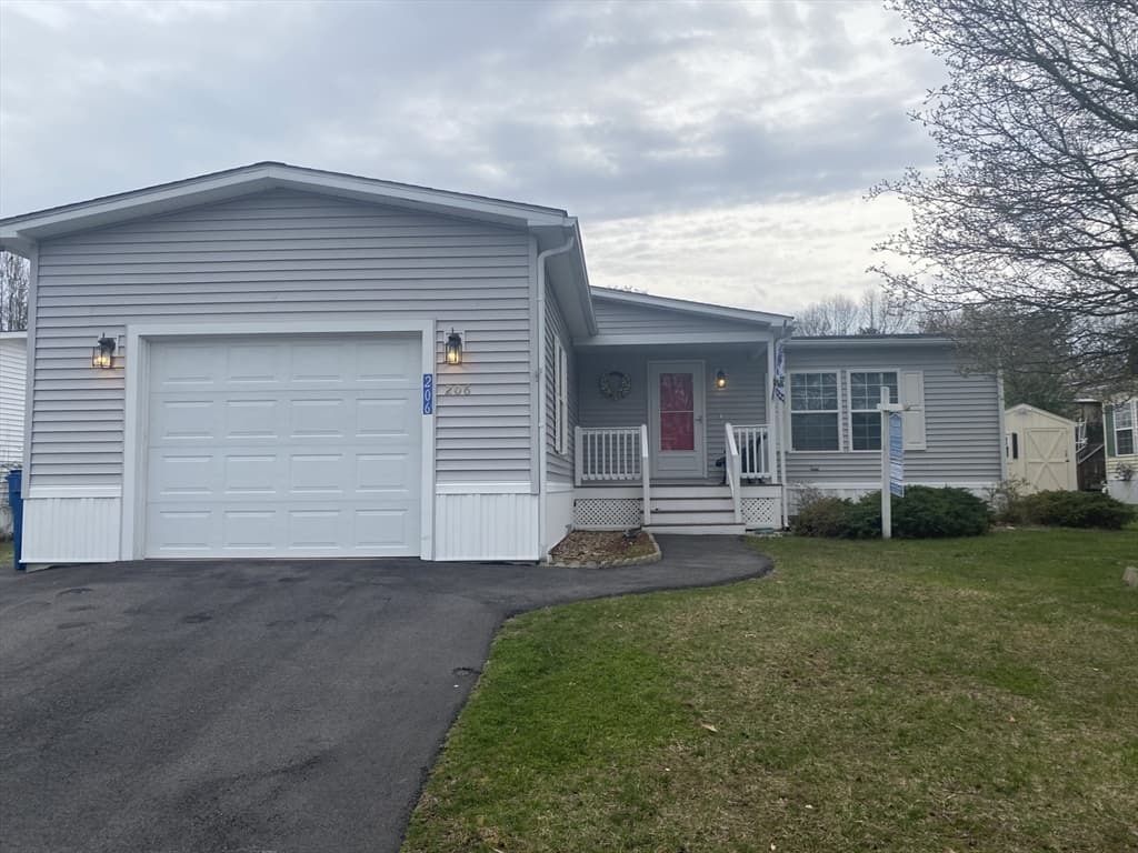 206 White Oak Terrace photo 2