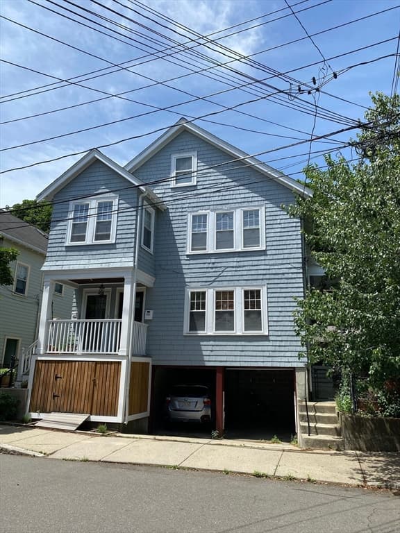 115 Franklin St #2
