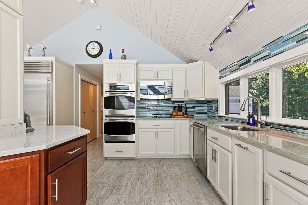 134 Paddock Cir photo 4