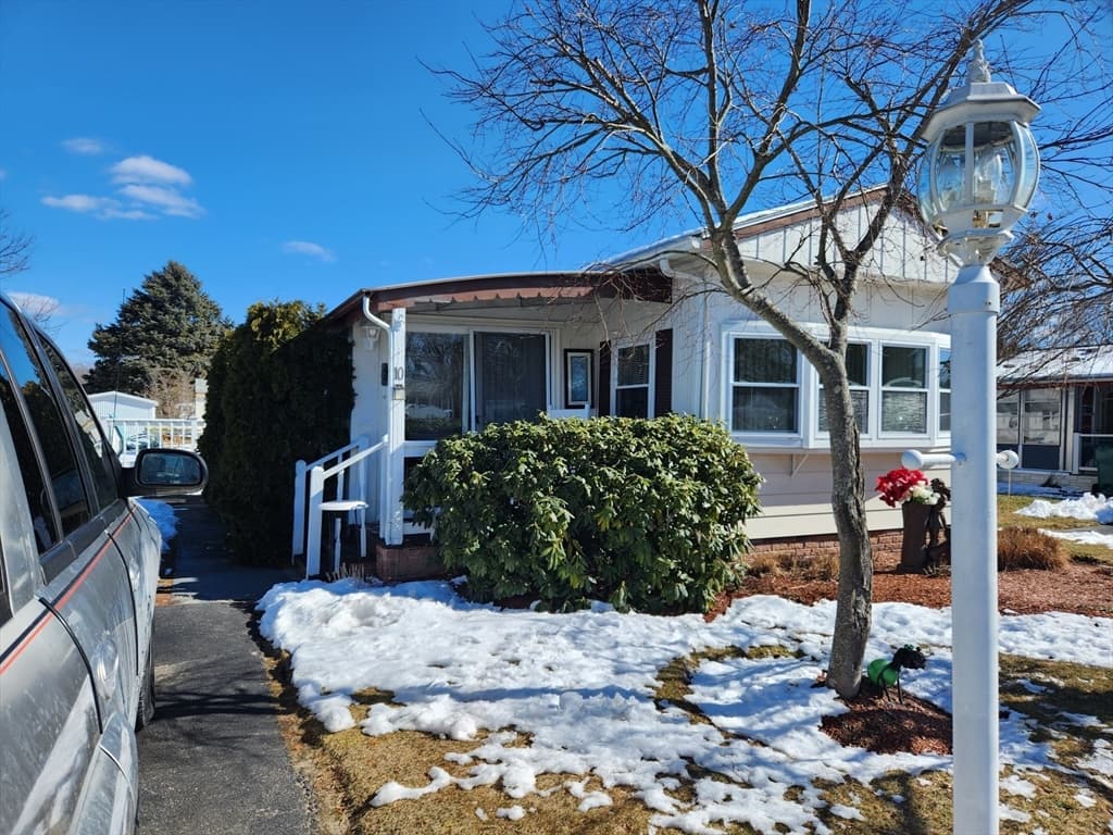 10 Hilltop Rd